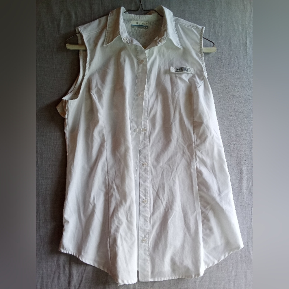 Sleeveless Button-Down Shirt - White by Lee Cooper